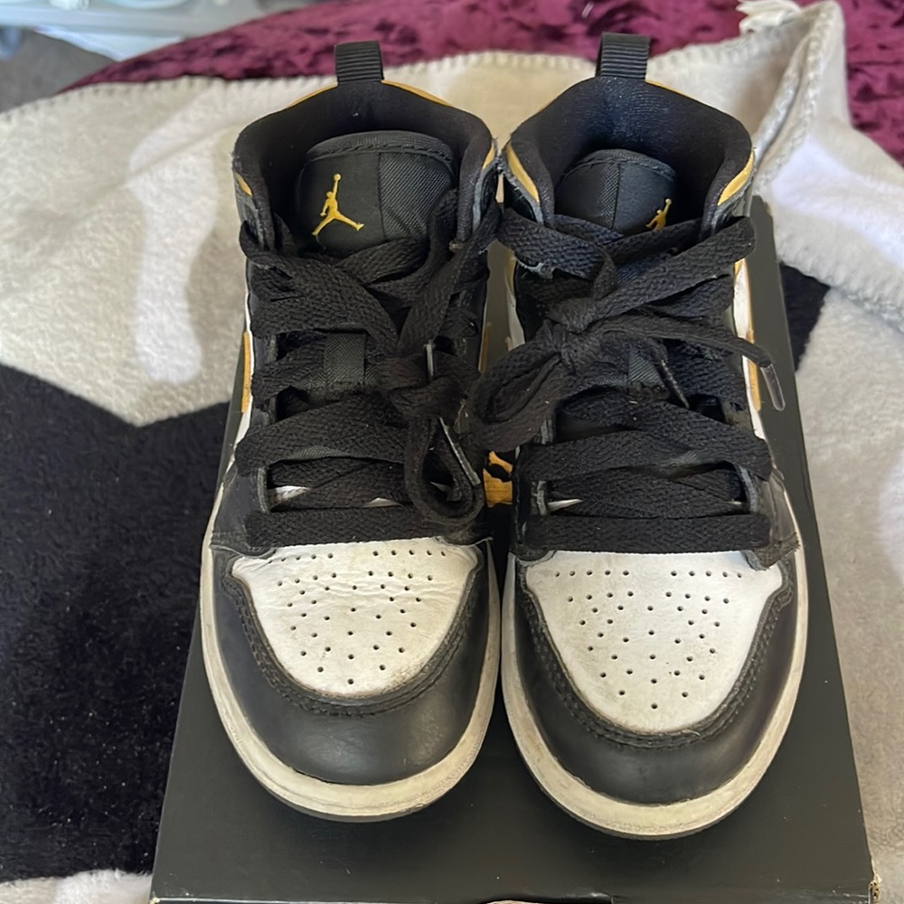 Used Jordan 11